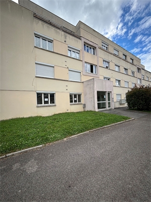 appartement à la vente -   39000  LONS-LE-SAUNIER, surface 73 m2 vente appartement - APR702799